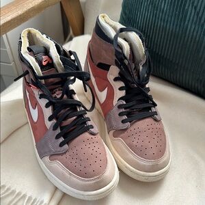 Nike High-Top dunk Sneakers in pink Brown and Black suede women’s 9 rare color